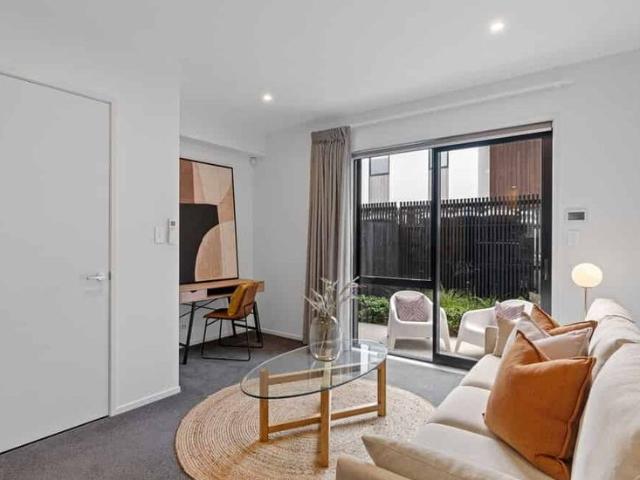 Hobsonville, 2 bedrooms, $630