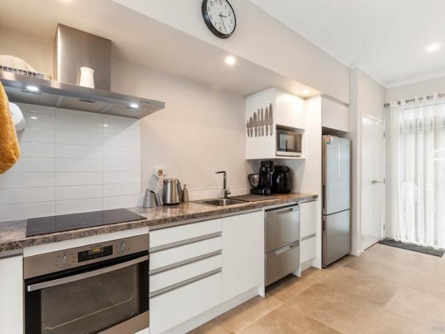 hobsonville, 2 bedrooms