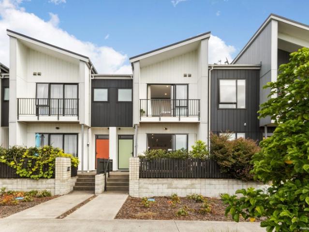 hobsonville, 3 bedrooms