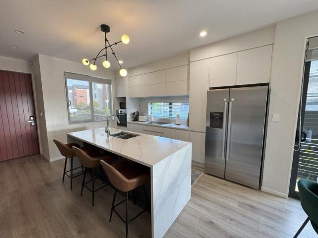hobsonville, 3 bedrooms