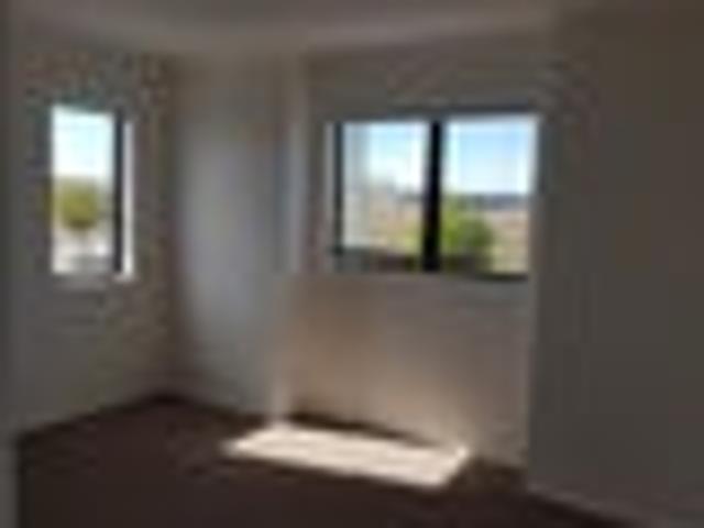 Hobsonville, 3 bedrooms, $725 pw