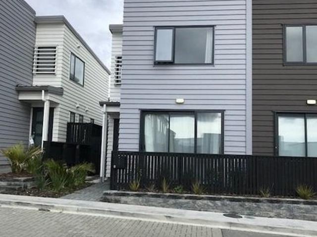 hobsonville, 3 bedrooms