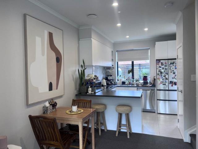 Hobsonville, 3 bedrooms