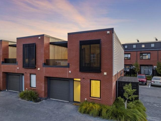 hobsonville, 3 bedrooms