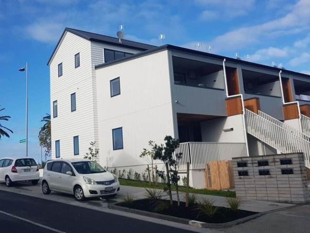 hobsonville, 3 bedrooms