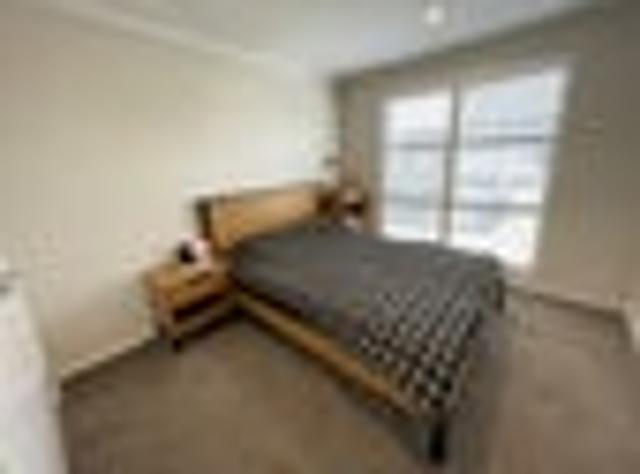 Hobsonville, 3 bedrooms, $800 pw