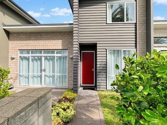 hobsonville, 3 bedrooms