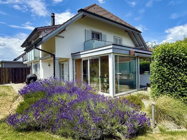 HÖCHSTER KOMFORT, MIT WHIRLPOOL, SAUNA & GARTEN
