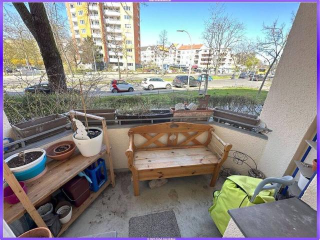 Hochparterrewohnung mit Ballkon
