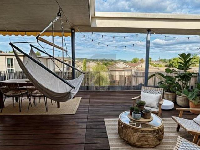 HOCHWERTIG & STYLISCH MIT SONNIGEM BALKON!