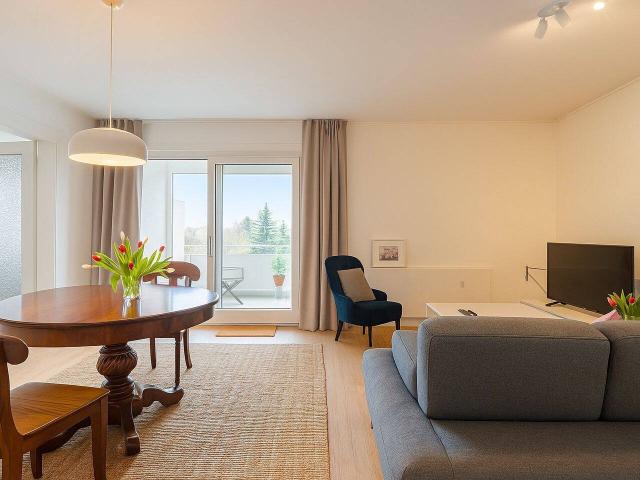 Hochwertig sanierte 3 Zimmer Wohnung mit großem Balkon in ruhiger Lage Schmargendorf