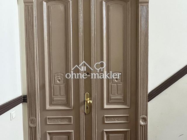 Hochwertig sanierter Altbau mit Balkon im Gleimkiez