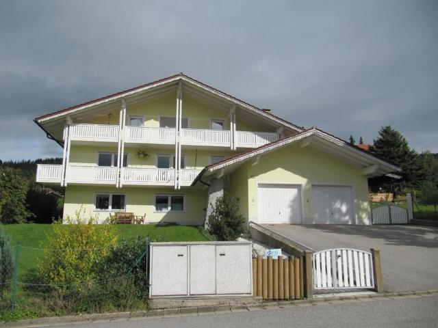 Hochwertige Wohnung im Luftkurort Lam / Bayer. Wald, DG, 125 qm