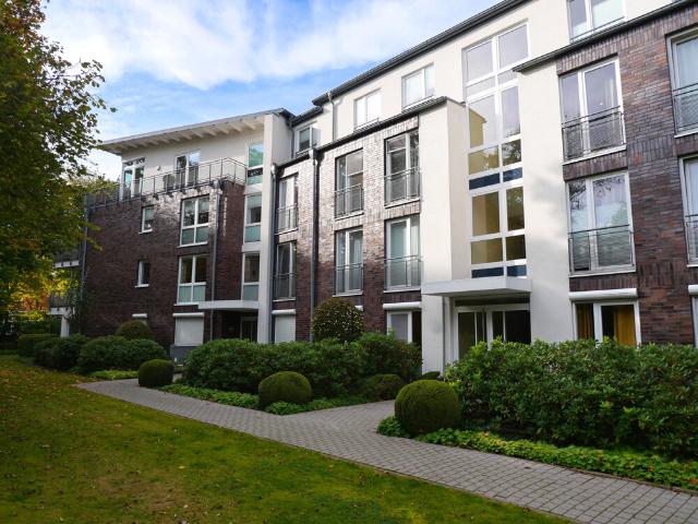 Hochwertige, barrierearme und super ausgestattete 2 Zimmer Wohnung unweit des Tibarg renoviert
