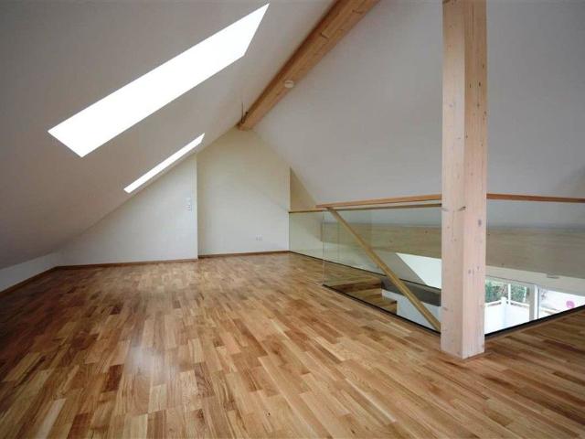 Hochwertige Galeriewohnung zu vermieten
