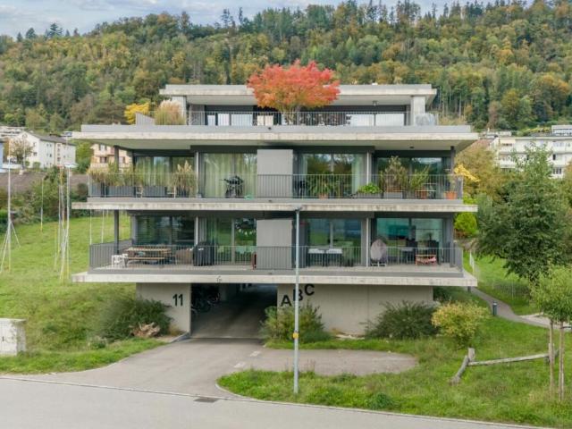 Hochwertige, gepflegte 3.5 Zimmer Wohnung