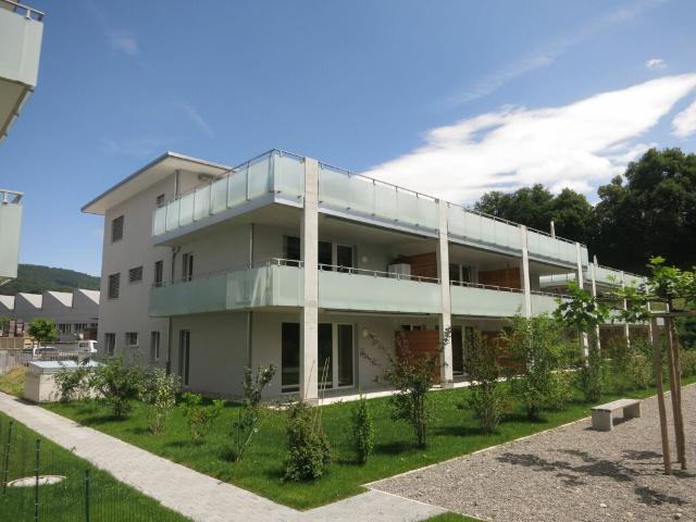 Hochwertige, helle 2.5 Zimmer Attikawohnung mit grosser Terrasse