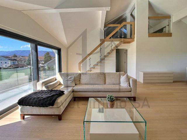 Hochwertige Penthouse Wohnung in Founex