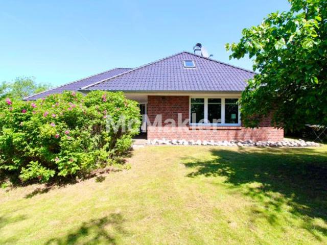Hochwertiger Premium Bungalow mit außergewöhnlichem Ambiente und parkähnlichem Garten