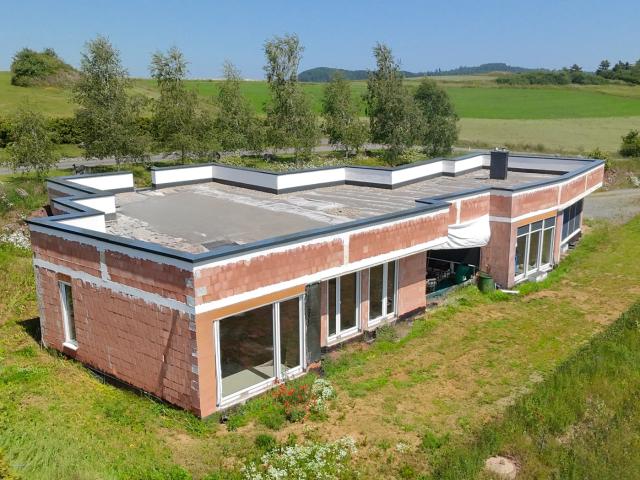 Hochwertiges Wohnen in modernen Bungalow mit Weitblick