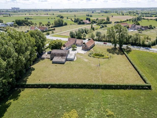 Hoeve te koop voor 1225000 euro met 3 slaapkamers