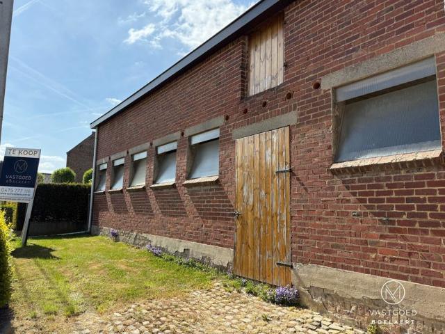 Hoeve te koop voor 286000 euro met 3 slaapkamers