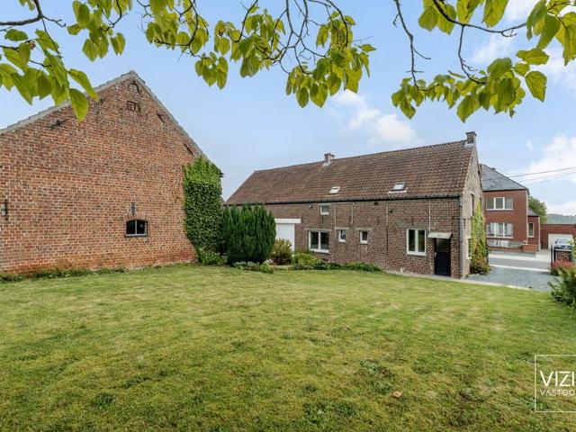 Hoeve te koop voor 329000 euro met 3 slaapkamers