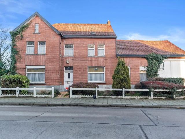 Hoeve te koop voor 395000 euro met 3 slaapkamers