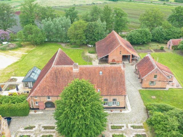 Hoeve te koop voor 950000 euro met 7 slaapkamers