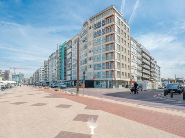 Hoekappartement, pal aan zee, hartje Albertstrand.