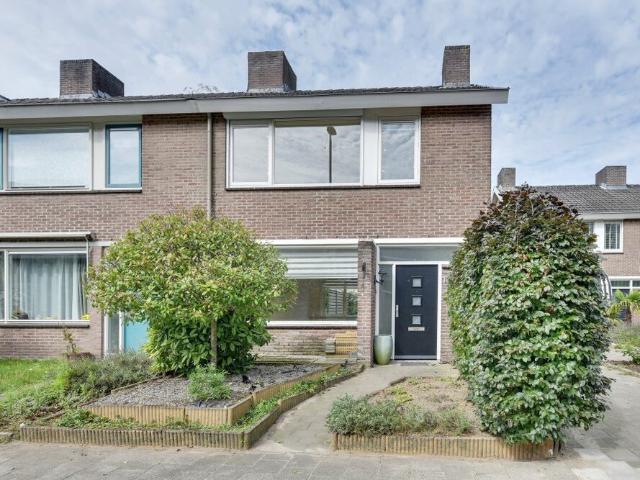 Hoekwoning te huur in Eindhoven