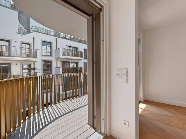 HOFLAGE! Exklusiver 2 Zimmer Erstbezug mit Balkon