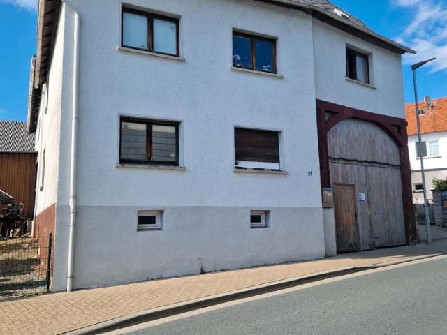 Hofreite renovierunsgbedürftig zu verkaufen