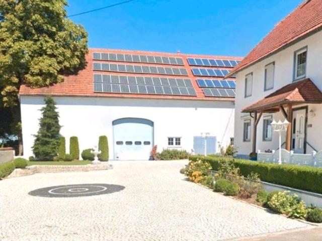 Hofstelle, Wohnhaus, Scheune, Bauernhof