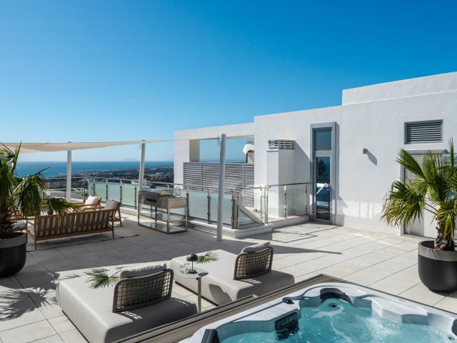 Hogar contemporáneo en la ladera de las colinas en la exclus. 754m² Marbella