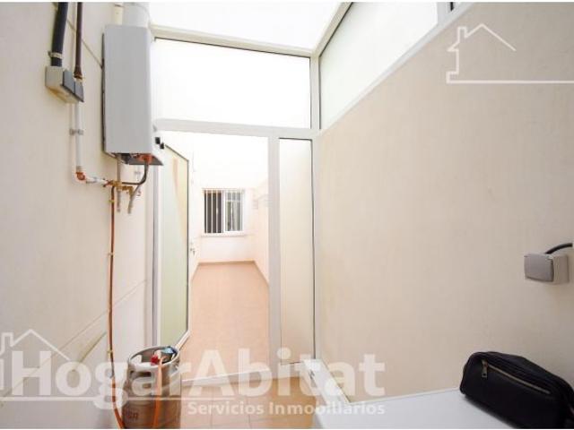 ¡HOGAR DE LUJO! MUY AMPLIO, BONITO Y LUMINOSO, TODO AMUEBLADO