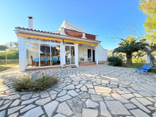 HOGAR JUNTO AL MAR