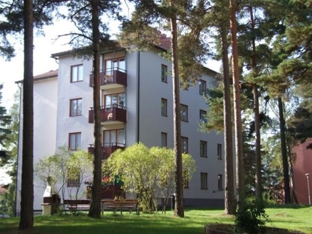 Höglandsvägen 8