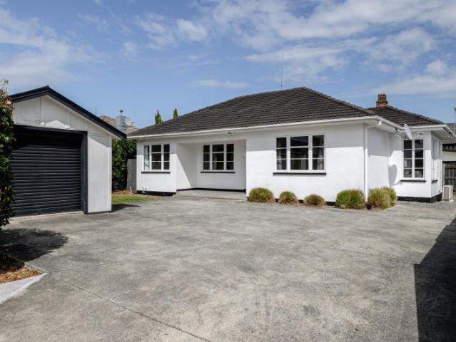 hokowhitu, 3 bedrooms