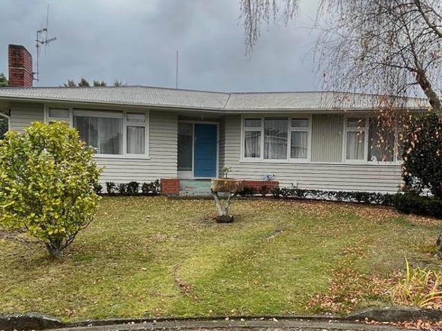 hokowhitu, 3 bedrooms