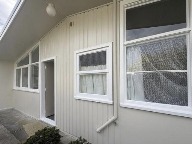 hokowhitu, 2 bedrooms
