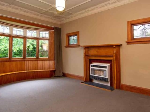 HOKOWHITU 4 BEDROOM