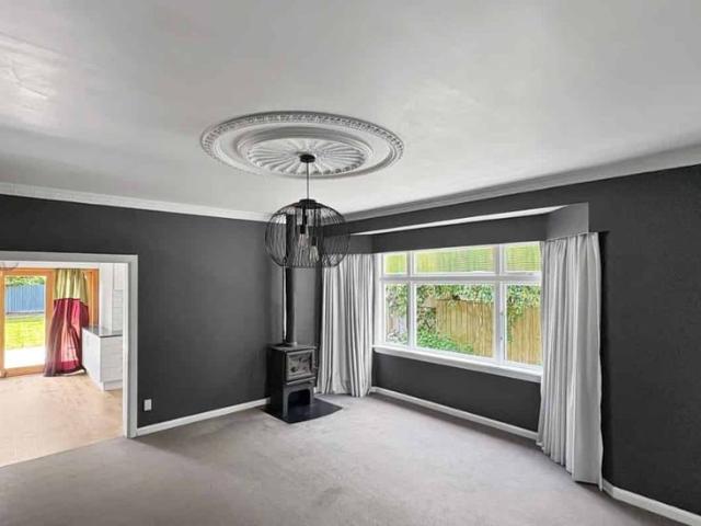 HOKOWHITU FOUR BEDROOMS