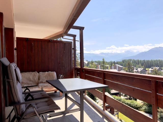 Holiday apartment with 3.5 rooms for rent in Crans Montana | dreamo. Ch