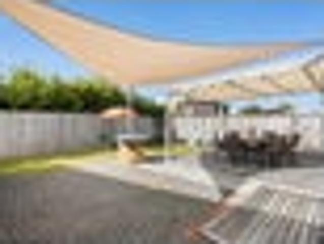 Holiday Hot Spot Leander Road