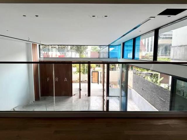 Holland grove drive Semi Detached House For Sale, $14,880,000, 5 Bed 6 Bath 8,500 sqft $3,823.00 psf