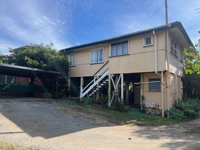 HOLLAND PARK WEST 3 BEDROOM HOUSE ON BIG BLOCK 607M2
