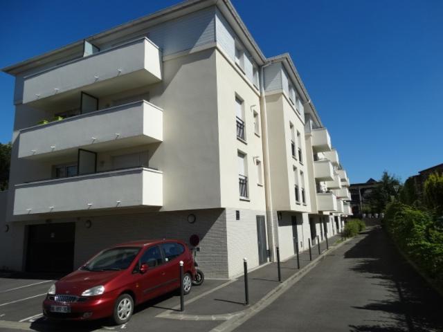 HOP HOME Appartement LOUÉ T2 avec balcon + place de parkin