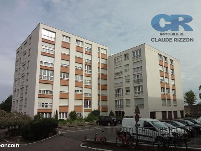 HOPITAL CENTRAL 3 pièces à vendre