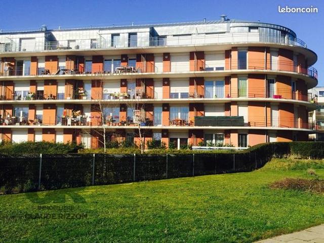 HOPITAL CENTRAL 3 pièces à vendre